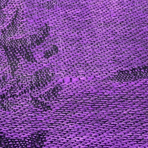 Rich deep jewel tone purple and black pashmina scarf two sided weave tasseled - Picture 8 of 11